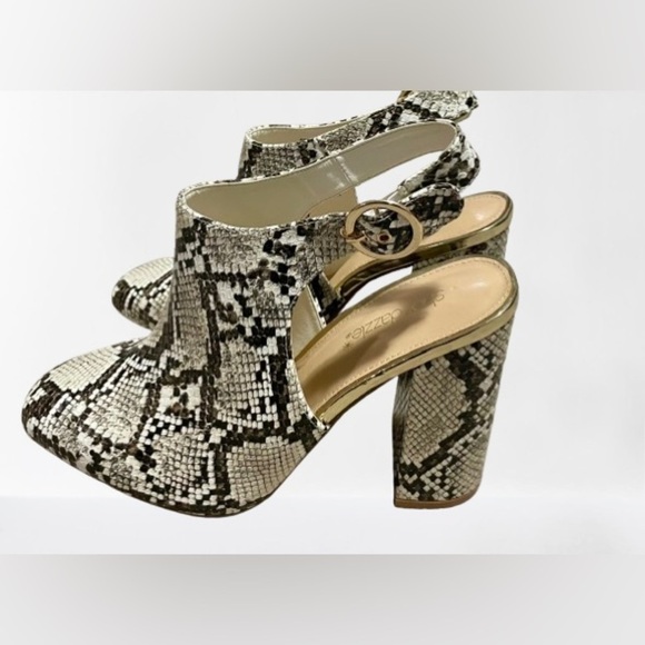 White Snake-Embossed Aalia Pump - Shoe Dazzle- US 9.5 - Picture 4 of 6